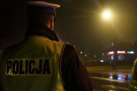 Policjant drogówki podczas działań &quot;Trzeźwość&quot;