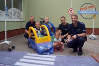 Policjanci na Pikniku Prewencyjnym