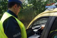 Przejście oddaj pieszym - apeluja policjanci z Żor