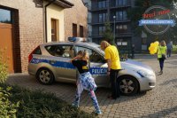 Policjanci na pikniku w hospicjum