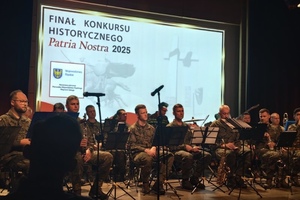 Na zdjęciu widać galę finałową konkursu i koncert orkiestry.