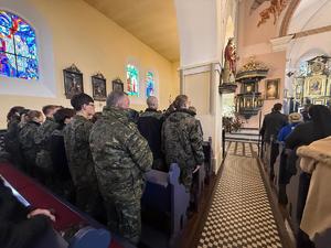 Na zdjęciach widać przebieg uroczystości poświęconej odsłonięciu pamiątkowej tablicy.Na zdjęciach widać przebieg uroczystości poświęconej odsłonięciu pamiątkowej tablicy.