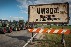 Na grafice widać informację o utrudnieniach w ruchu drogowym oraz ciągniki rolnicze.