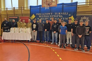 Na zdjęciu widać przebieg turnieju bezpieczeństwa ruchu drogowego.