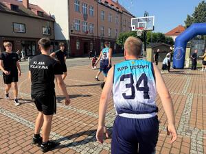 Na zdjęciu widać przebieg rywalizacji w ramach turnieju Streetballa w Żorach.