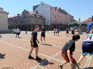 Na zdjęciu widać przebieg rywalizacji w ramach turnieju Streetballa w Żorach.