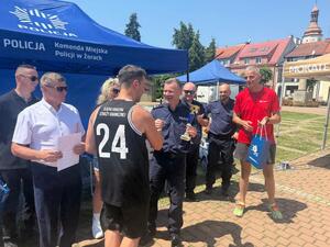 Na zdjęciu widać przebieg rywalizacji w ramach turnieju Streetballa w Żorach.