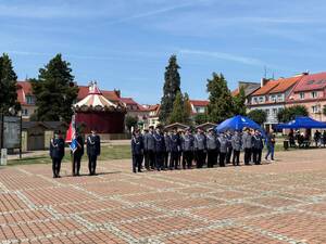 Na zdjęciu widać uroczyste obchody Święta Policji 2026 żorskiej Policji na Rynku w Żorach.