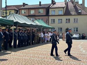 Na zdjęciu widać uroczyste obchody Święta Policji 2026 żorskiej Policji na Rynku w Żorach.