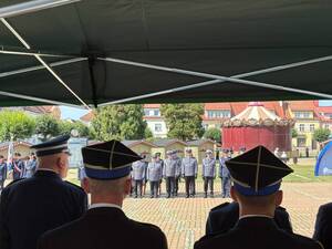 Na zdjęciu widać uroczyste obchody Święta Policji 2026 żorskiej Policji na Rynku w Żorach.