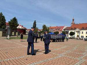 Na zdjęciu widać uroczyste obchody Święta Policji 2026 żorskiej Policji na Rynku w Żorach.