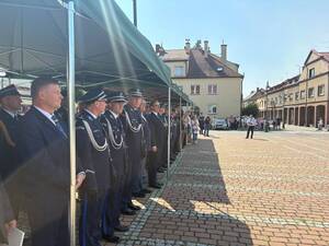 Na zdjęciu widać uroczyste obchody Święta Policji 2026 żorskiej Policji na Rynku w Żorach.