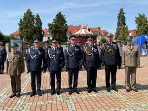 Na zdjęciu widać uroczyste obchody Święta Policji 2026 żorskiej Policji na Rynku w Żorach.